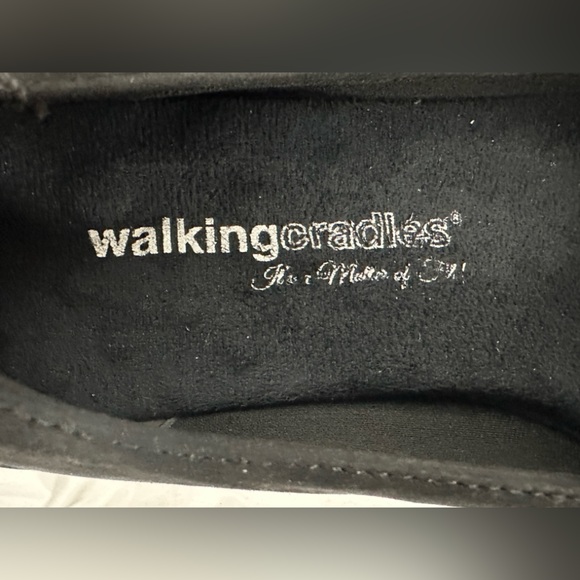 Walking Cradles Freya Black Round Toe Slip On Nubuck Leather Flat 7.5 Wide. NWOT - Picture 11 of 12